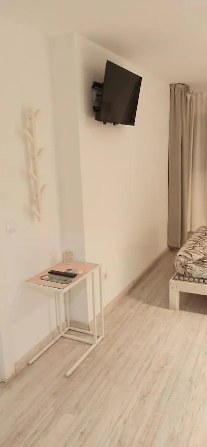 Homestay Dudi'S Peppers Apartment Malaga