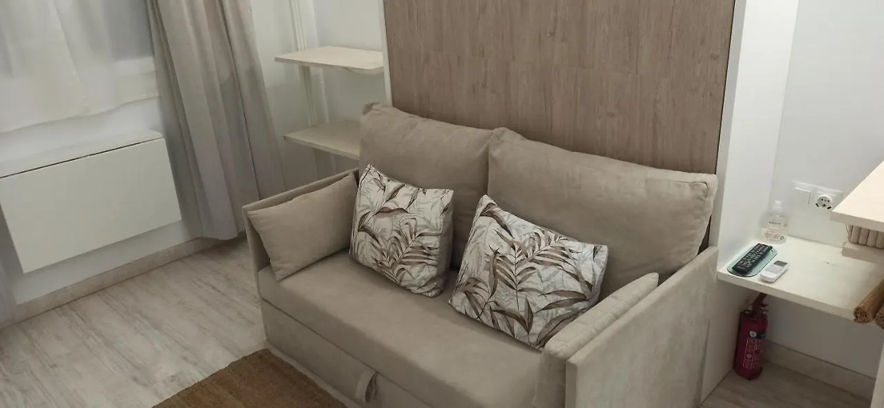Homestay Dudi'S Peppers Apartment Malaga